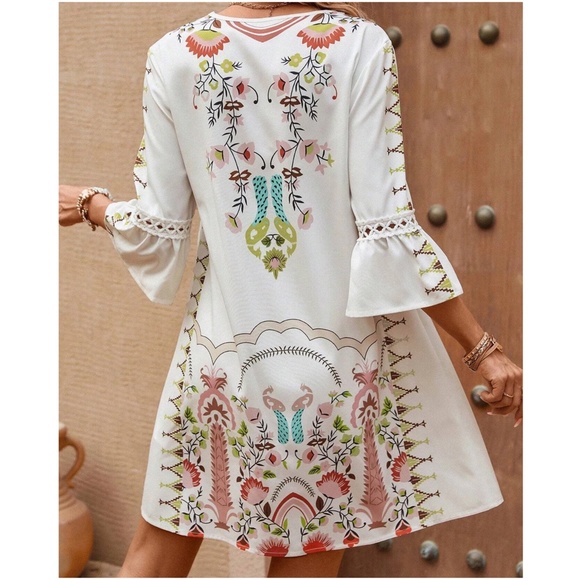 028 Boho Floral Print Lace Ruffle Sleeve Dress - Picture 4 of 4